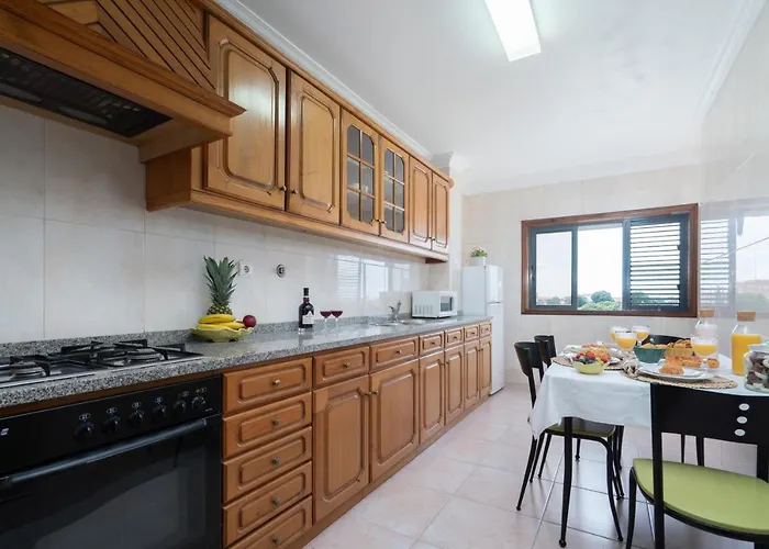 Sunny Cozy Flat W/ Terrace - Sao Joao